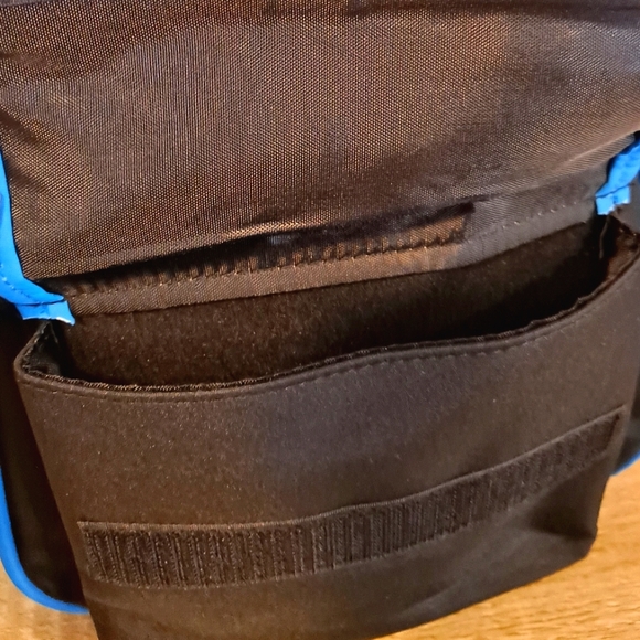 ๐ ๐ NFL Carolina Panther's Deluxe Handbag nwt - Picture 13 of 13